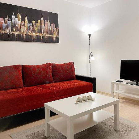 Cherry Apartment Arena Белград Екстериор снимка