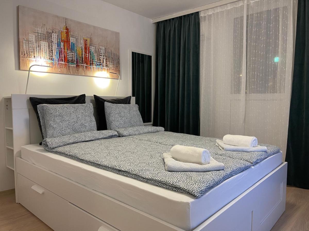 Cherry Apartment Arena Белград Екстериор снимка